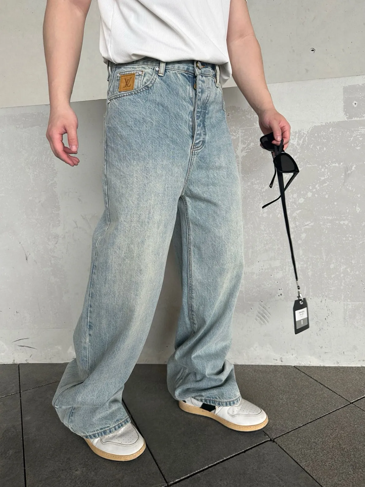 Louis Vuitton/